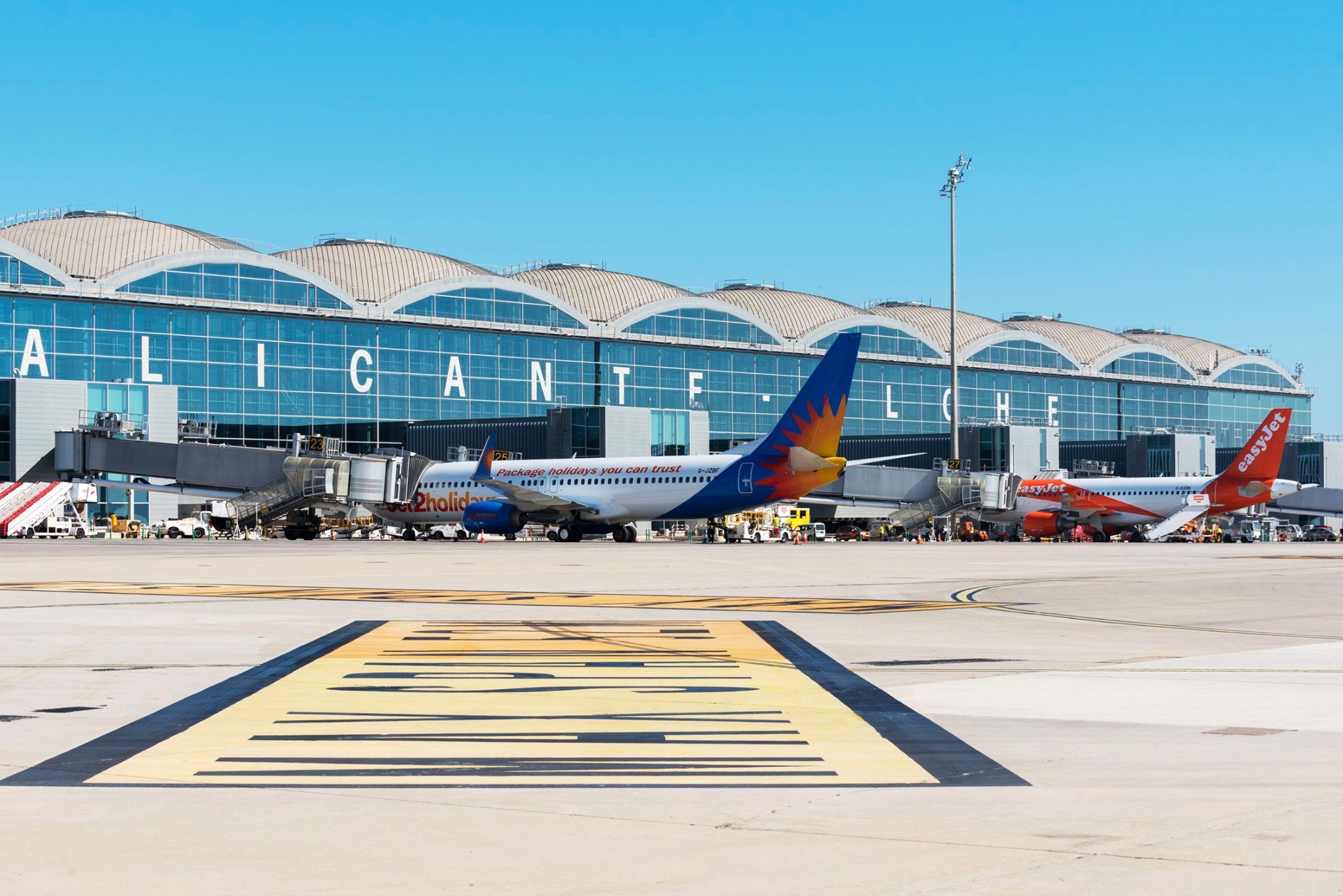 New monthly passenger landmark recorded for busy Costa Blanca airport