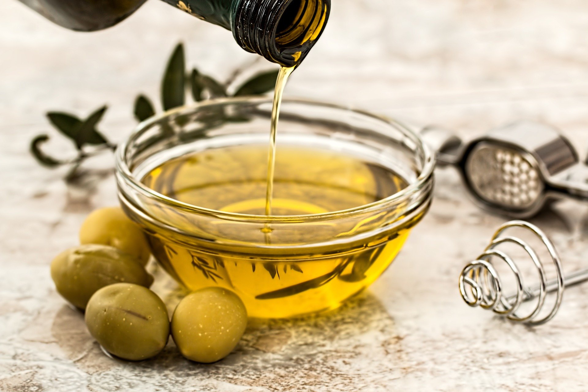 Cancer doctor gives verdict on ‘olive oil fasting’ trend pushed by Gwyneth Paltrow and the Kardashians