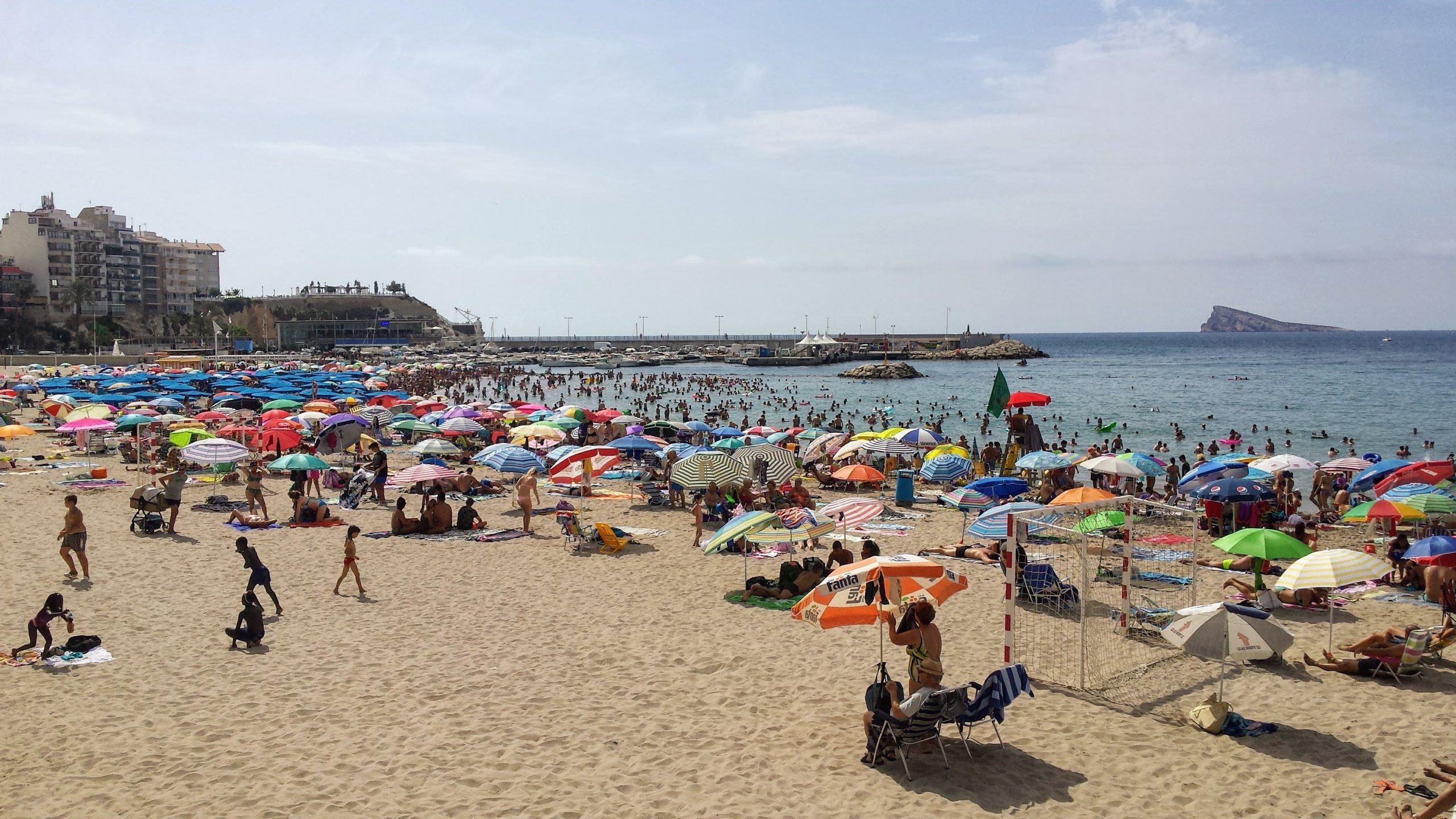 Record August start for hotel and tourist apartment bookings on Spain's Costa Blanca