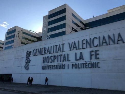 Patient dies after man sets fire to bed in psychiatric unit of Valencia hospital