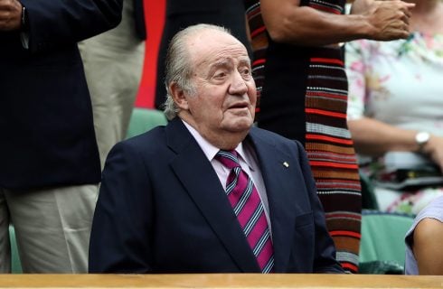 Ex-King Juan Carlos pays back €4m to business friends and aristocrats who covered big tax debt in Spain