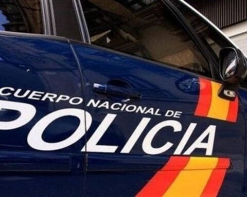 ‘Tinder date’ horror in Spain: Woman is strangled to death with a dog leash and set on fire