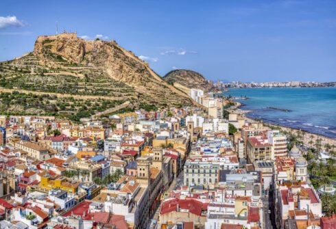Alicante extends moratorium on new tourist accommodation licenses to include more properties
