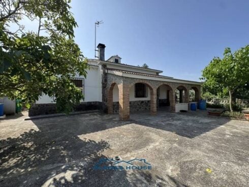 3 bedroom Finca/Country House for sale in Riudarenes with garage - € 240